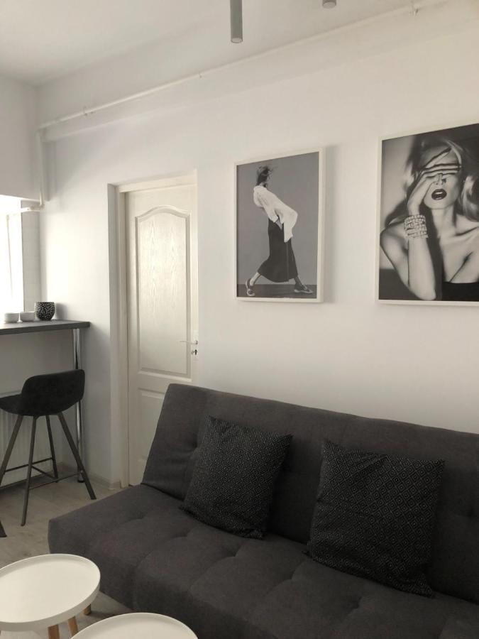Staycity Modern Apartment Bucharest Exterior photo